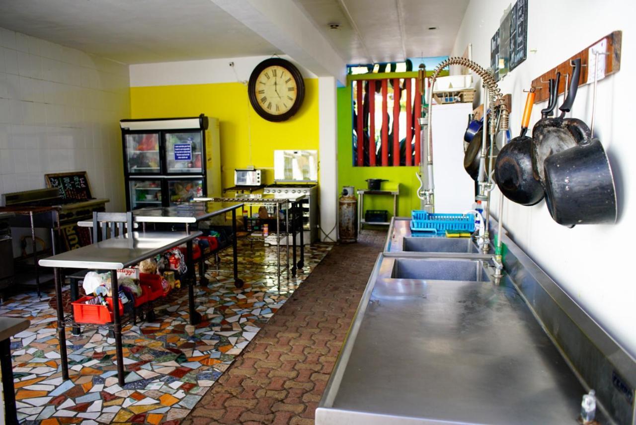 Weary Traveler Hostel Тулум Екстер'єр фото